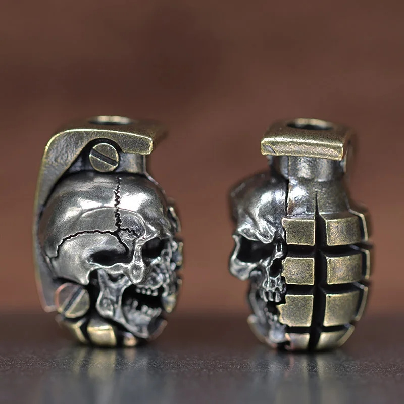 Dual Color Skull Grenade Brass - Paracord Bracelet recensione e prezzo